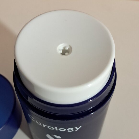 Curology Cream Moisturizer for Dry Skin New 1.7 OZ - Picture 11 of 13